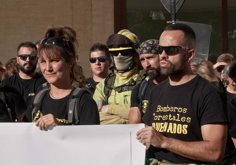 Los sindicatos anuncian acciones legales si la Junta no paraliza el decreto ley sobre prevención y extinción de incendios