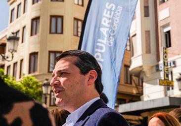 Bellido presenta una precampaña como candidato del PP con el mismo eslogan que Juanma Moreno