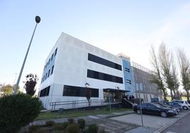 El Imdeec encuentra una empresa para relanzar la nueva incubadora Biotech de Córdoba en Rabanales 21