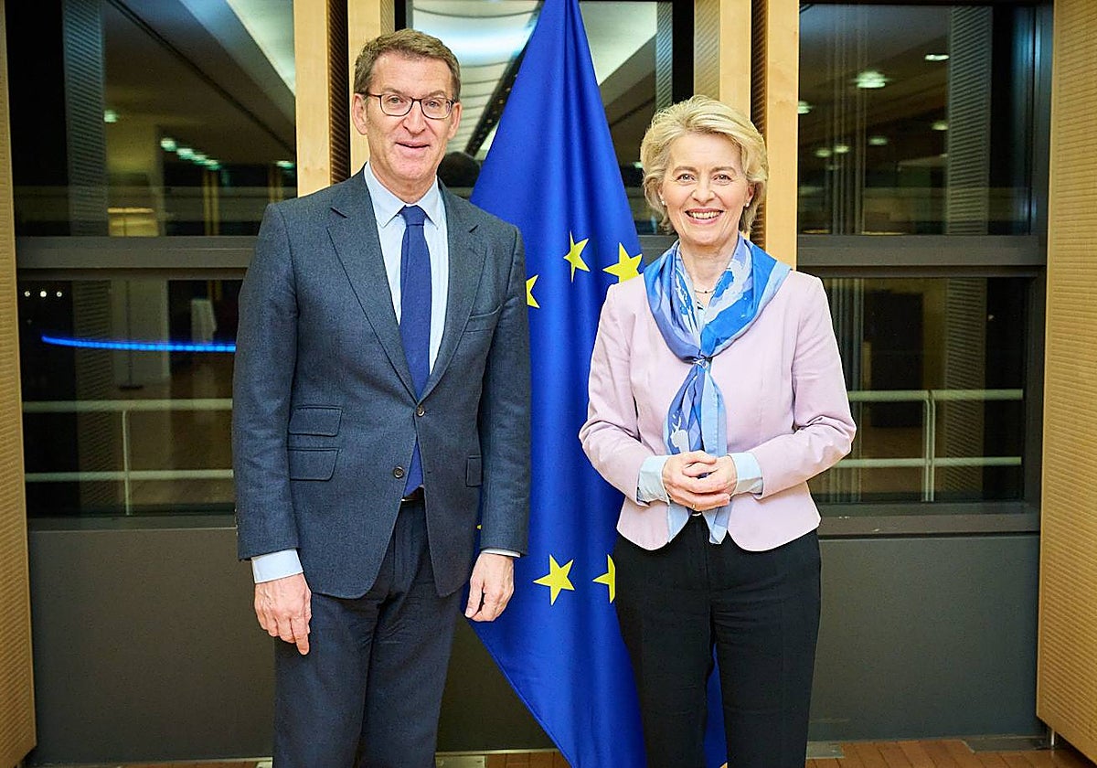 Alberto Núñez Feijóo se ha reunido con Ursula von der Leyen en Bruselas