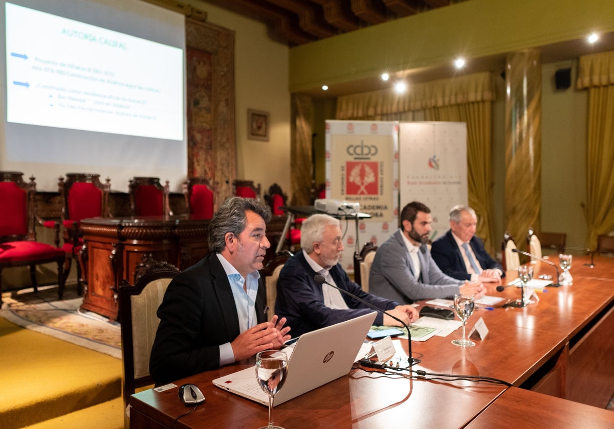 El notario Manuel Ramos durante su intervención de ayer