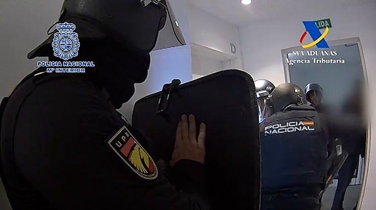 Vídeo: Así ha sido la detención de una banda de ladrones de viviendas