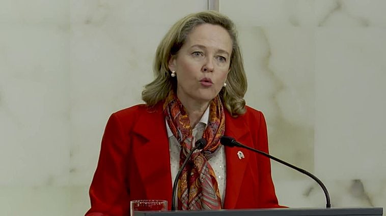 Calviño apunta la "fortaleza" de los bancos españoles tras la caída de acciones en los alemanes