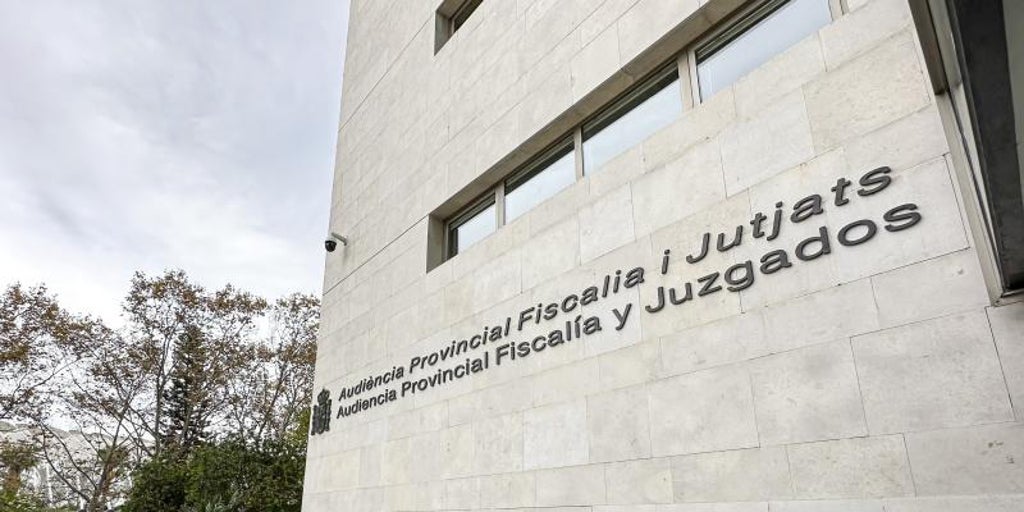 Juzgan a un hombre que hizo que su perro orinara a una niña de diez años e increpó a su familia: «Moro de mierda, vete a tu país»