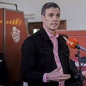 Pedro Sánchez promete reconstruir «todo lo perdido» en el incendio de Castellón y rechaza el «negacionismo» climático