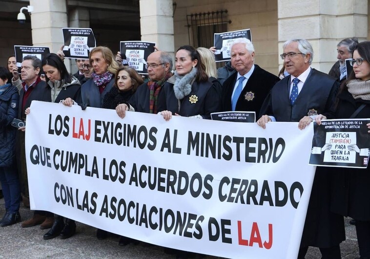 Los letrados judiciales ponen fin a la huelga que ha suspendido 400.000 vistas y juicios desde enero