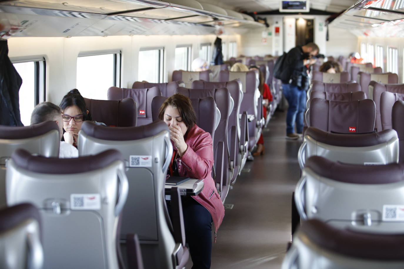 El viaje inaugural de las &#039;flechas rojas&#039; de Iryo desde Córdoba, en imágenes
