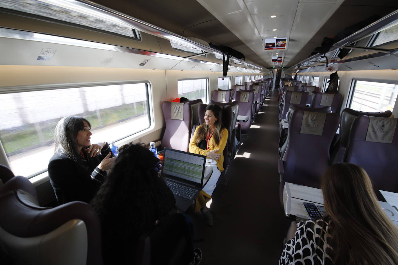 El viaje inaugural de las &#039;flechas rojas&#039; de Iryo desde Córdoba, en imágenes