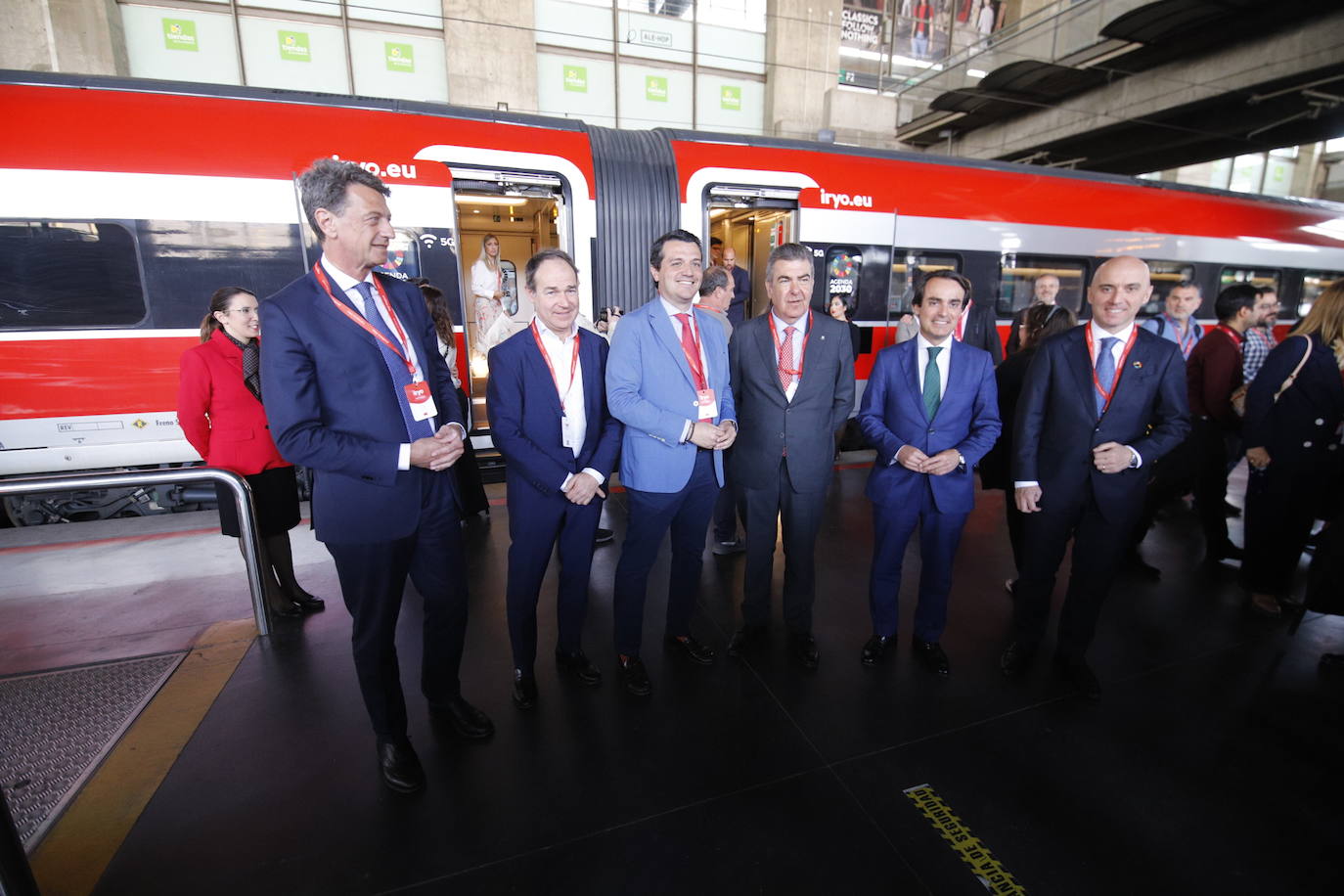 El viaje inaugural de las &#039;flechas rojas&#039; de Iryo desde Córdoba, en imágenes