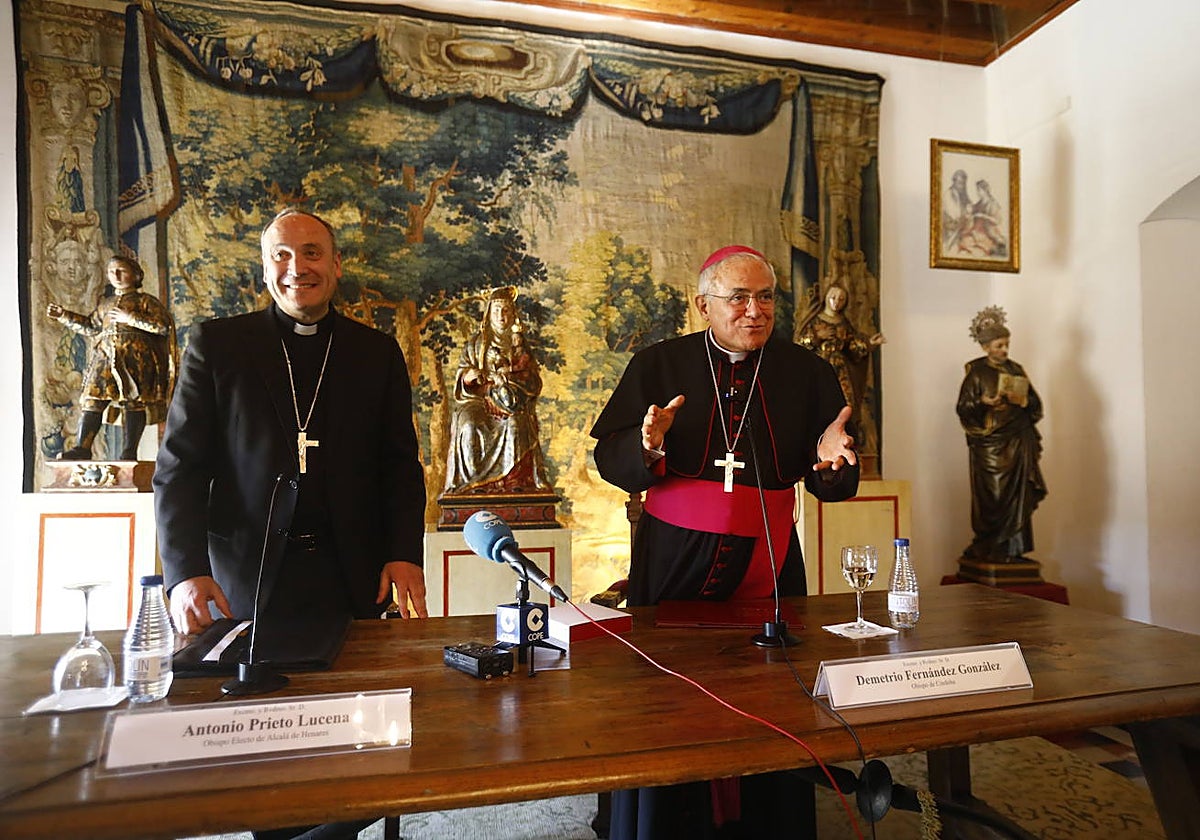 Antonio Prieto y Demetrio Fernández, durante el acto de este sábado