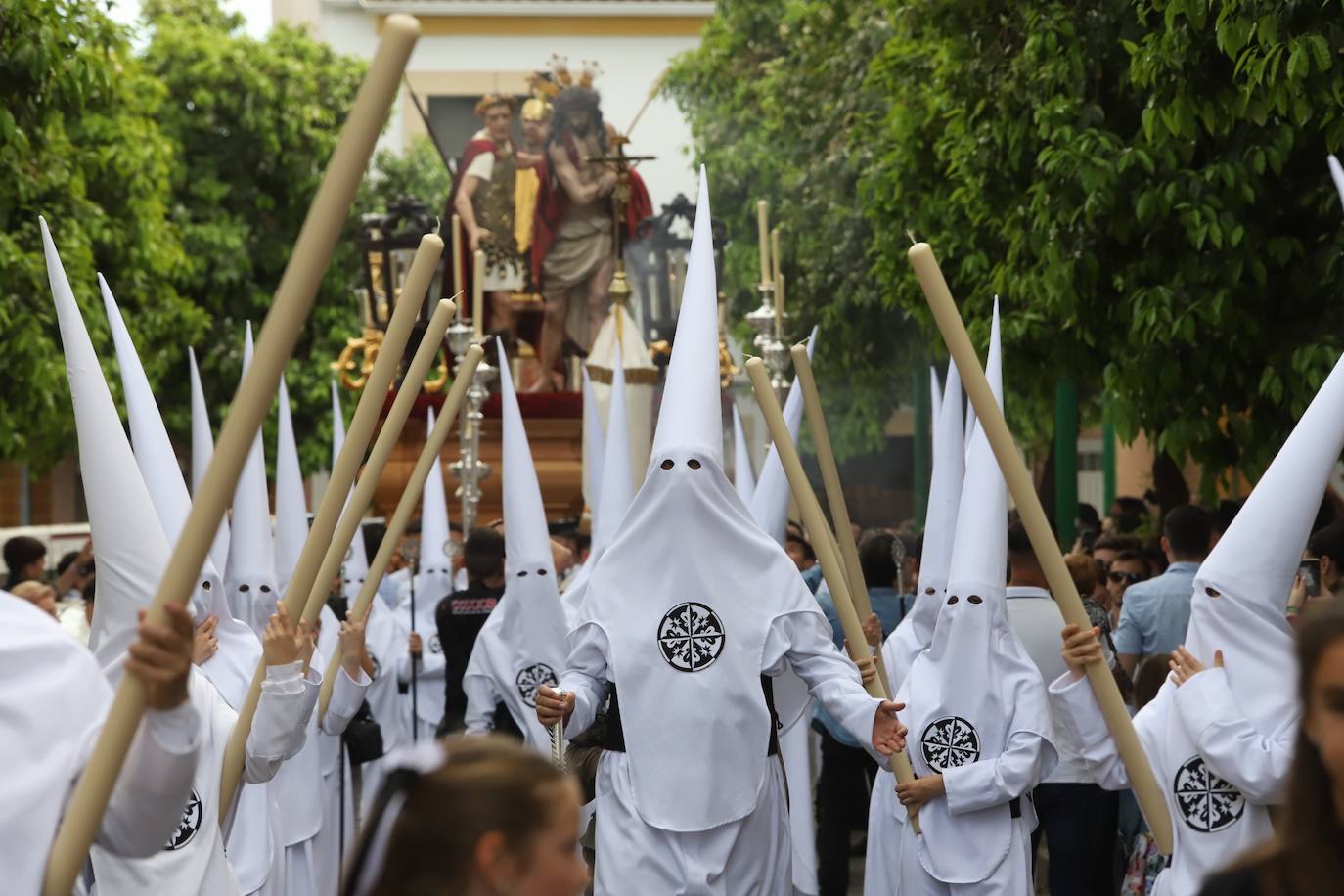La procesión de la Presentación al Pueblo el Sábado de Pasión de Córdoba, en imágenes