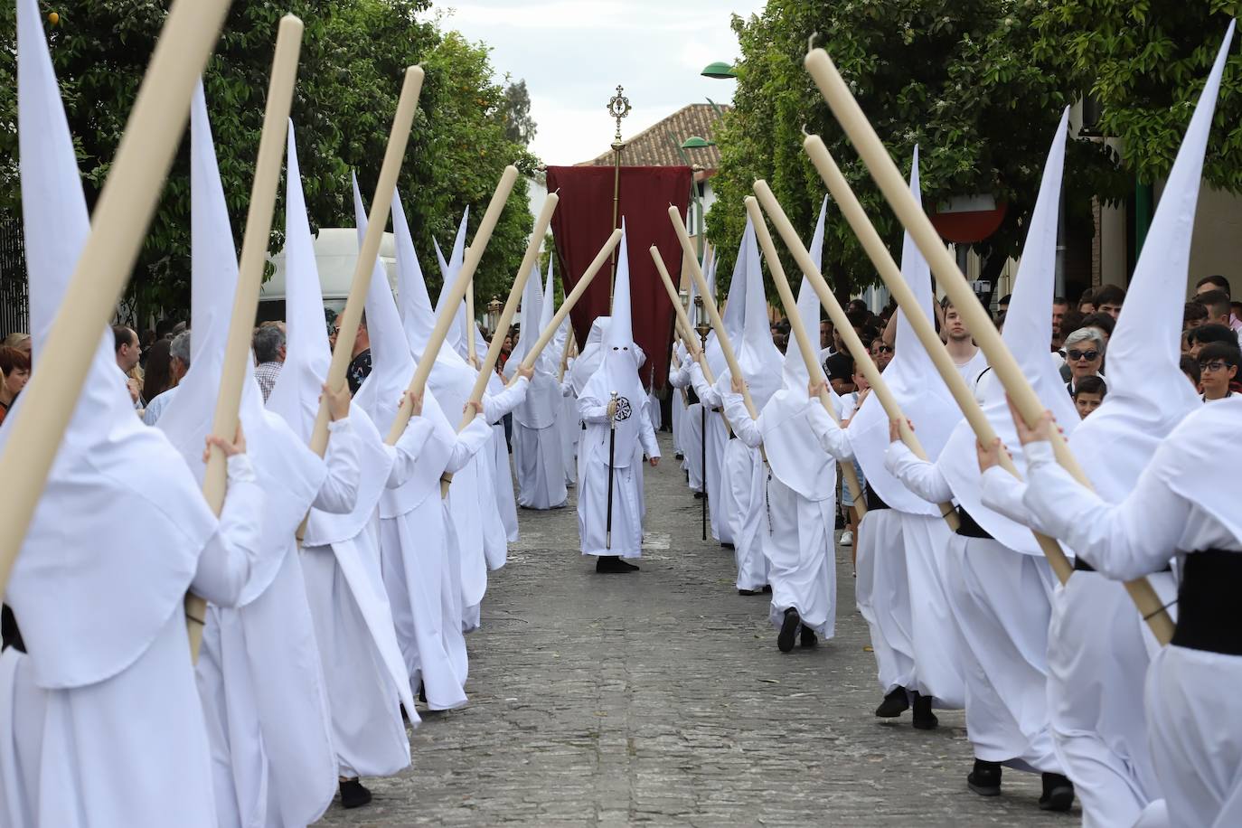 La procesión de la Presentación al Pueblo el Sábado de Pasión de Córdoba, en imágenes