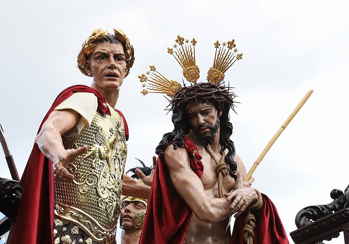El Señor de los Afligidos, durante su procesión