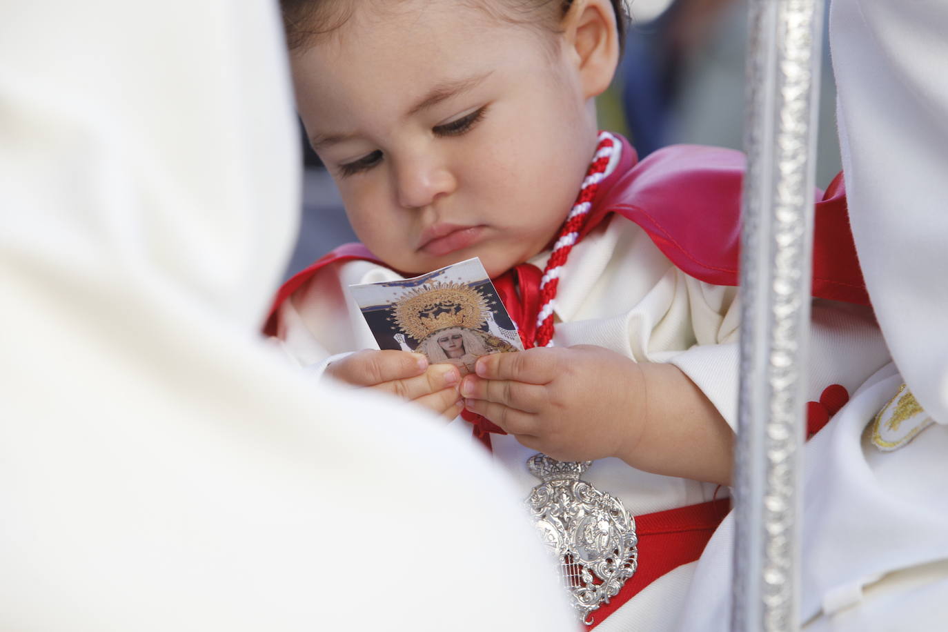 La esperada salida de la Entrada Triunfal el Domingo de Ramos de Córdoba, en imágenes