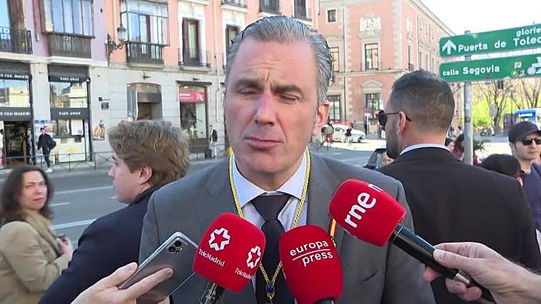 Ortega Smith contesta ante la presentación de Sumar que la izquierda "siempre resta"