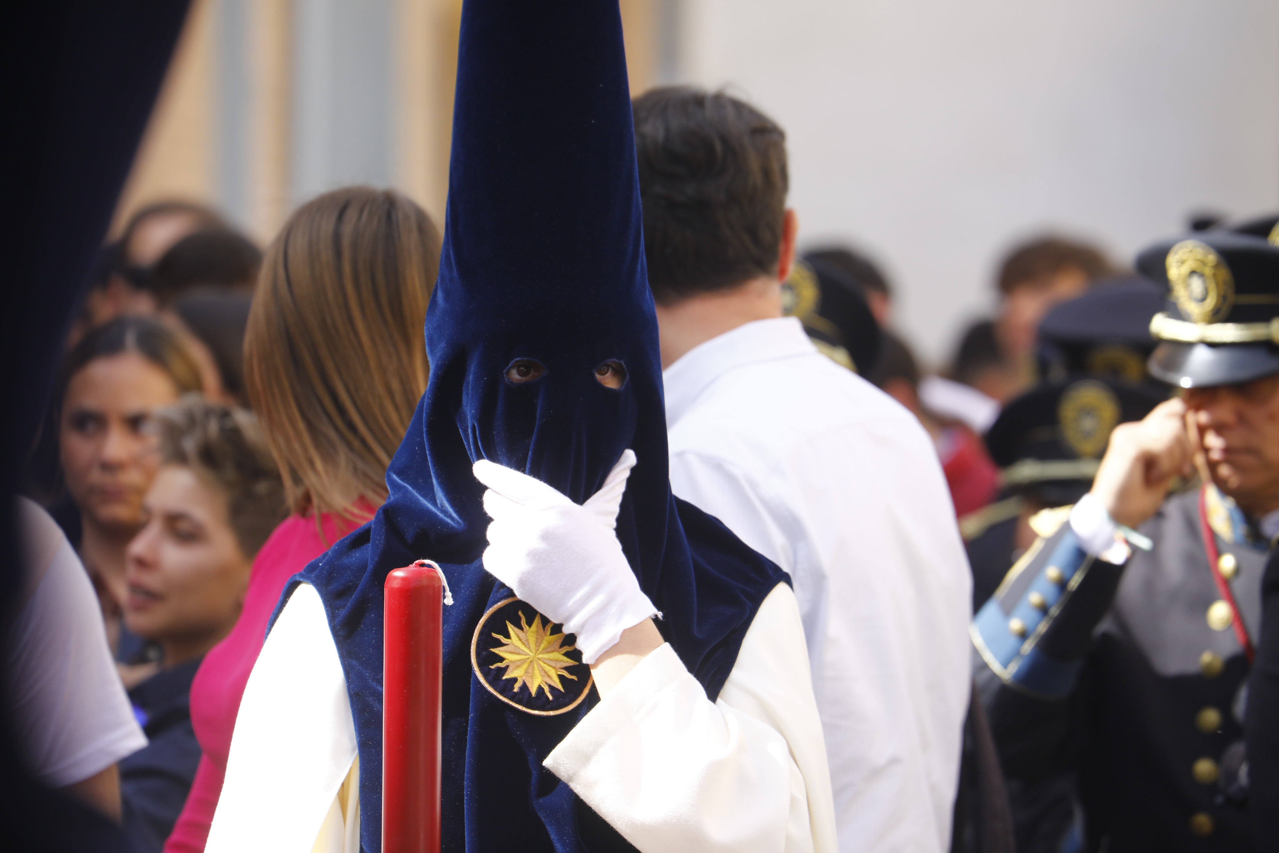 Fotos | Barrio y sentir popular de la Estrella en el Lunes Santo