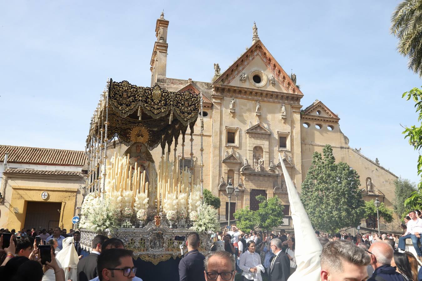 Fotos |Lunes Santo: la luminosa hermandad de la Merced, en imágenes