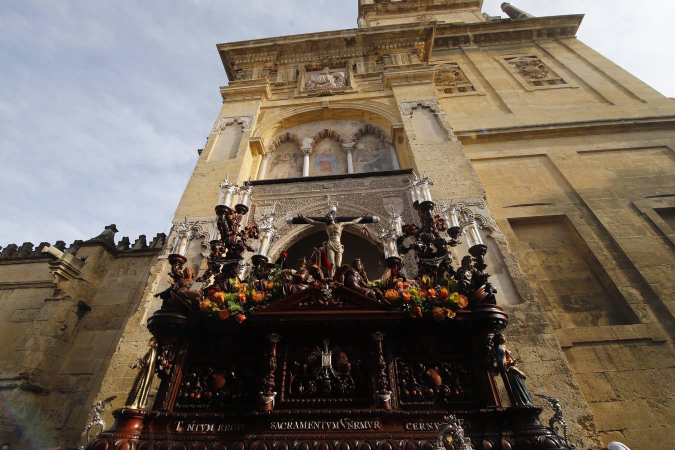 De Córdoba al Naranjo, la vibrante procesión de La Agonía, en imágenes