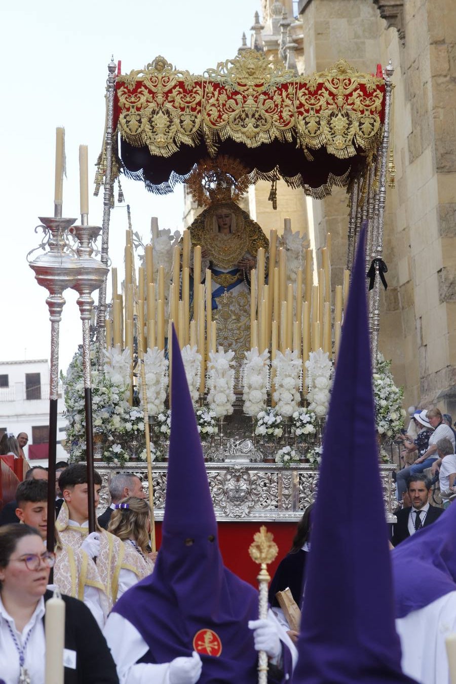 De Córdoba al Naranjo, la vibrante procesión de La Agonía, en imágenes