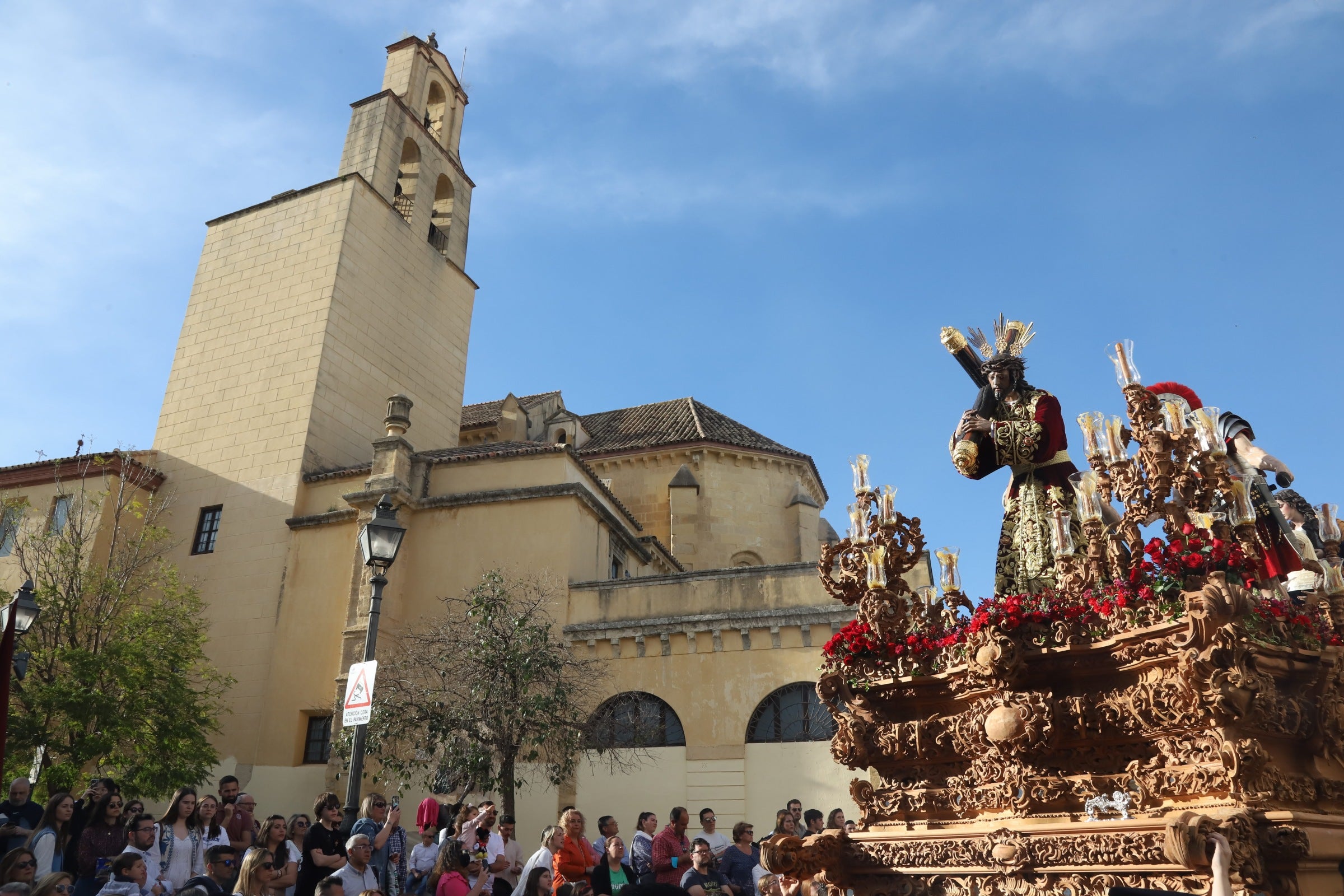 Fotos | La emotiva estación de penitencia del Buen Suceso el Martes Santo en Córdoba