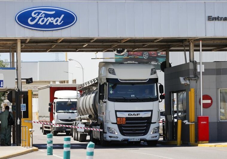 Ford cierra un acuerdo con UGT para aplicar un ERE a más de mil trabajadores de la fábrica de Almussafes