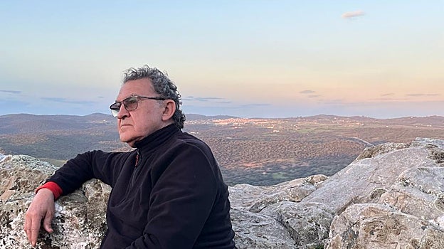 Ángel Corpa: «¿Quién quiere vivir en una tierra llena de mierda de cerdos?»