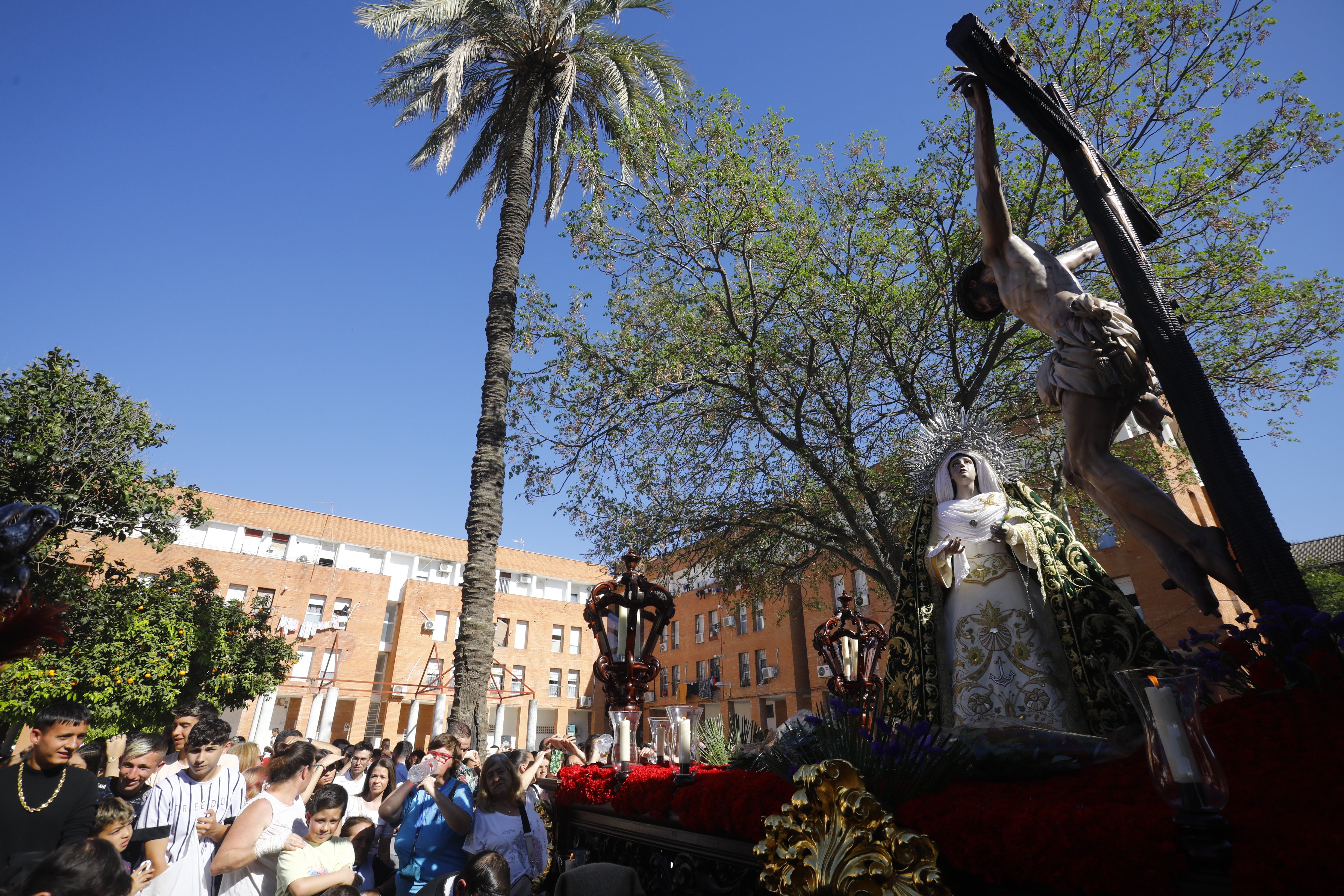 La hondura y sencillez del Cristo de la Piedad en Las Palmeras
