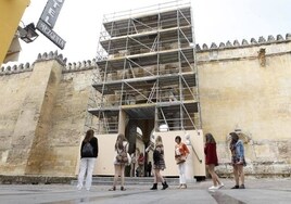 Cultura da luz verde a la restauración de la Puerta de la Grada Redonda de la Mezquita-Catedral