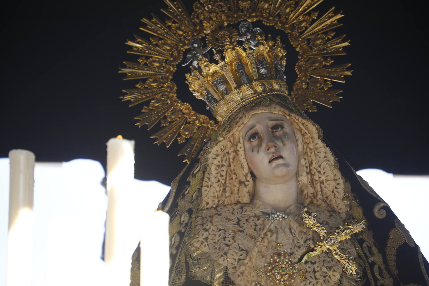 La solemnidad del Nazareno en su salida, en imágenes