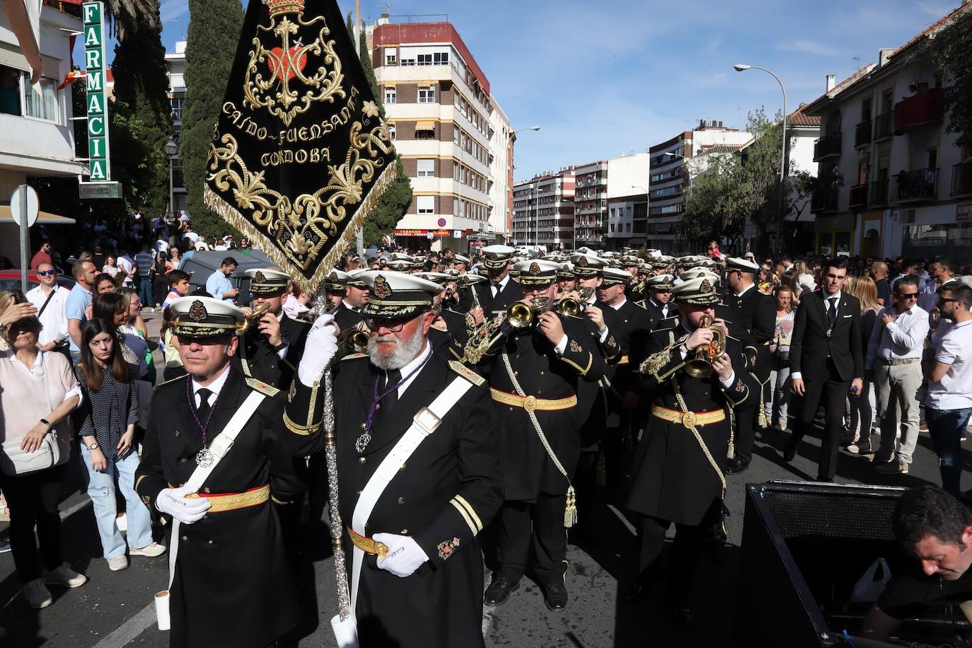 Las estampas del peso de los siglos en el Caído