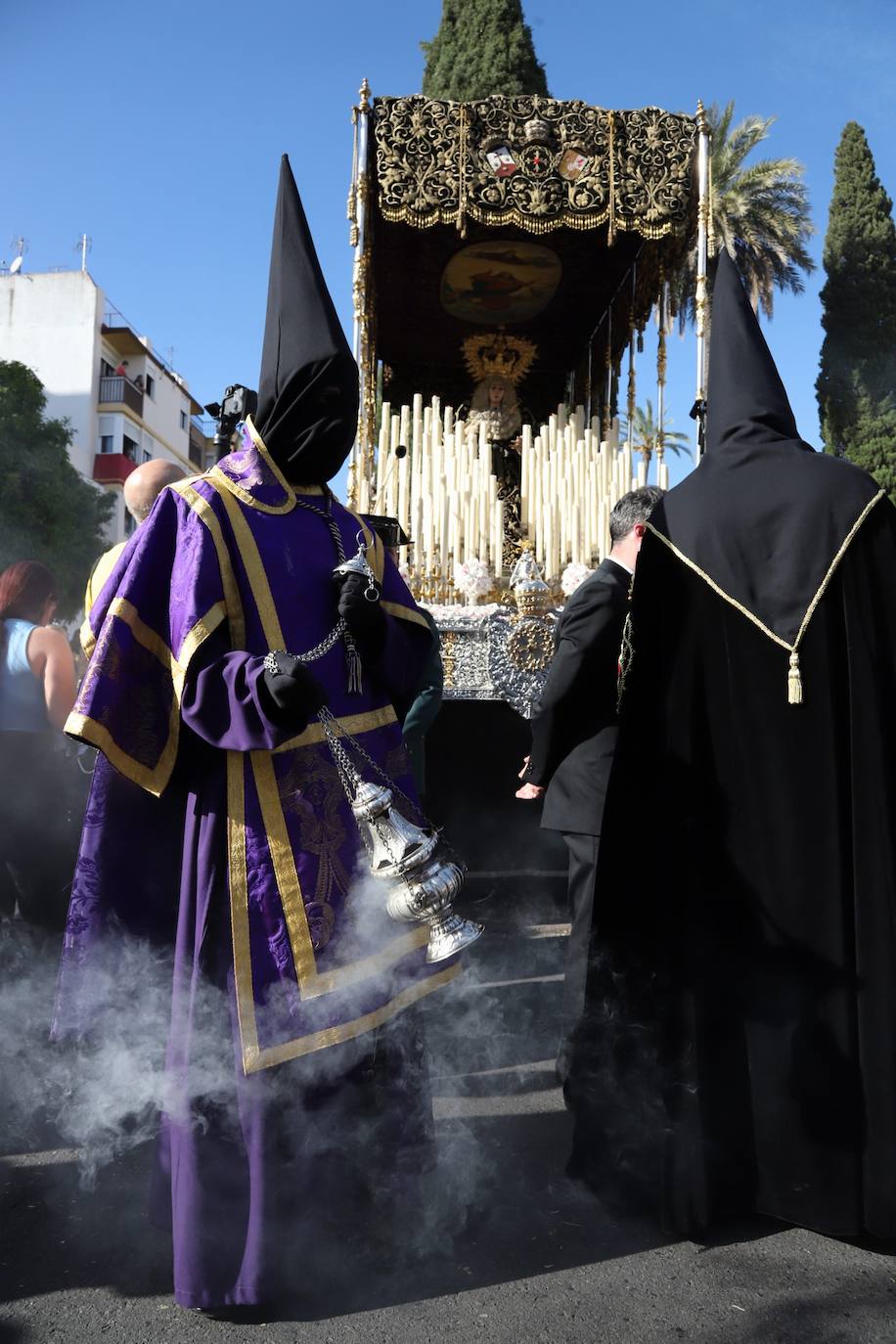 Las estampas del peso de los siglos en el Caído