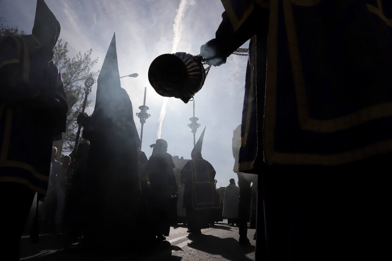 Las estampas del peso de los siglos en el Caído