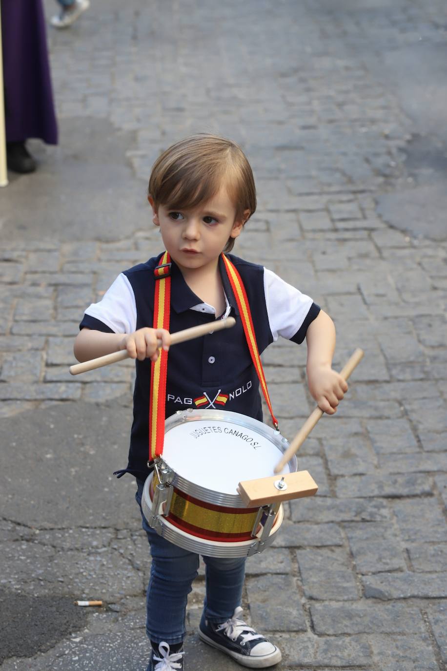 Las estampas del peso de los siglos en el Caído