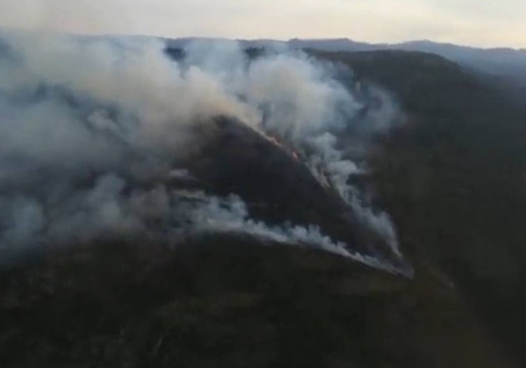 Extinguido el incendio de Marrubio (León) tras 150 hectáreas arrasadas