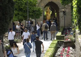 El turismo vuelve a tomar la Judería de Córdoba en Semana Santa