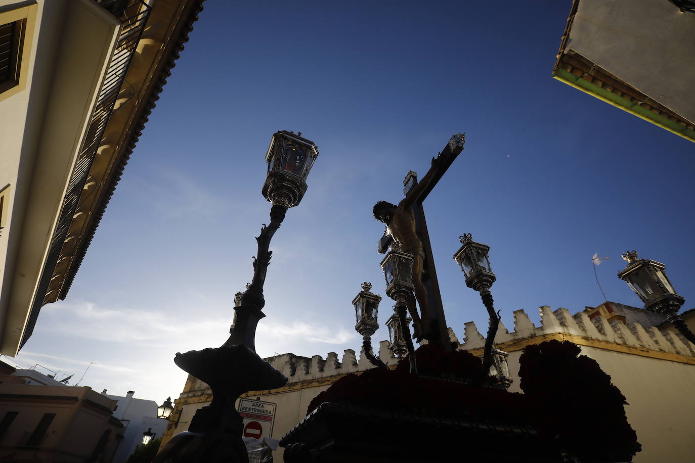 El Viernes Santo eterno de los Dolores, en imágenes