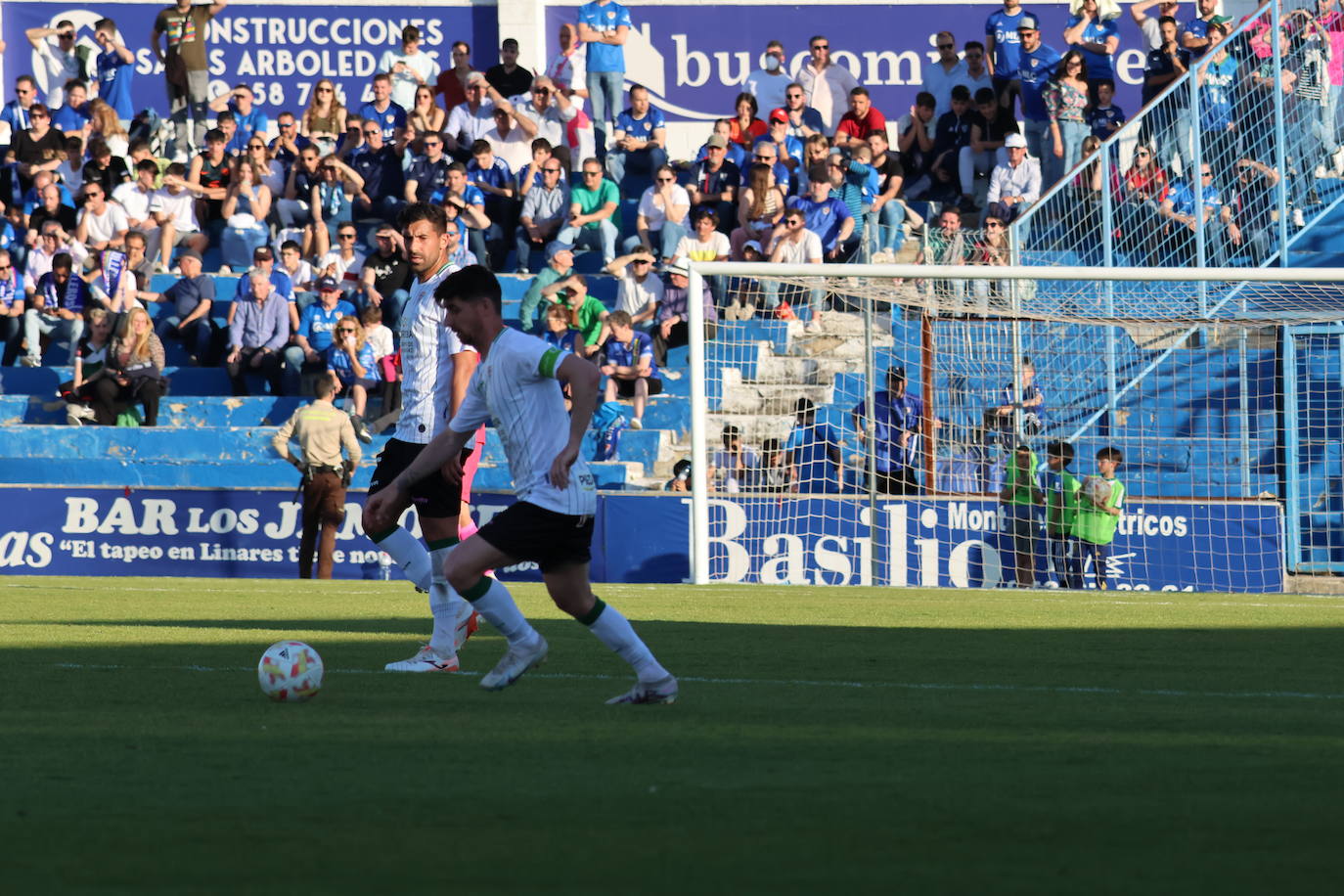 El partido Linares Deportivo-Córdoba CF, en imágenes