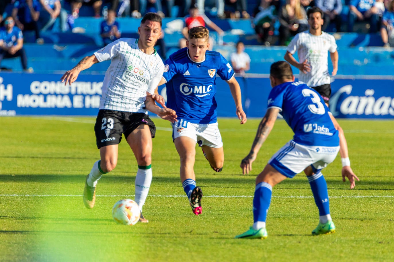 El partido Linares Deportivo-Córdoba CF, en imágenes