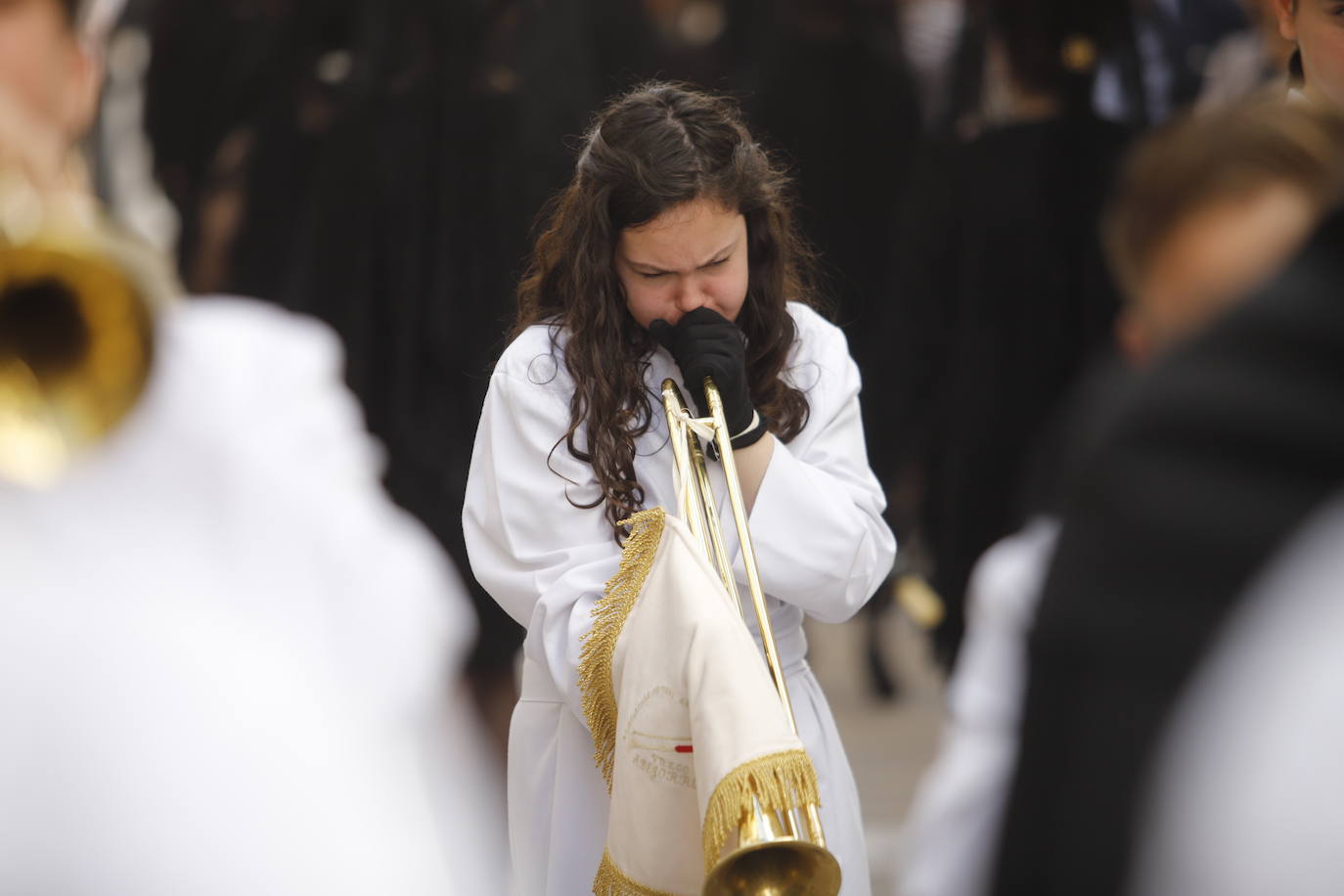 La emocionante procesión de la Virgen de la Soledad de Cabra, en imágenes