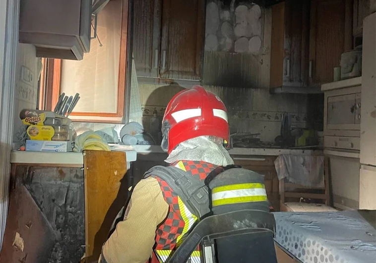 Resulta herida con quemaduras tras un incendio en su cocina en Casarrubios del Monte