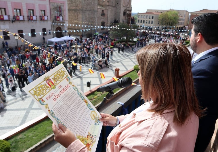 Comienza la Semana de las Mondas con la lectura del pregón del Leño Florido