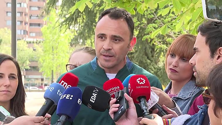 Sotomayor tacha a Almeida de "irresponsable": "Auguro que perderá las elecciones"