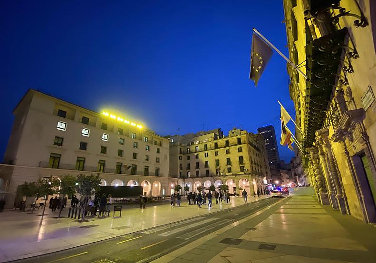 Edificio de la Audiencia Provincial de Alicante, en la plaza del Ayuntamiento