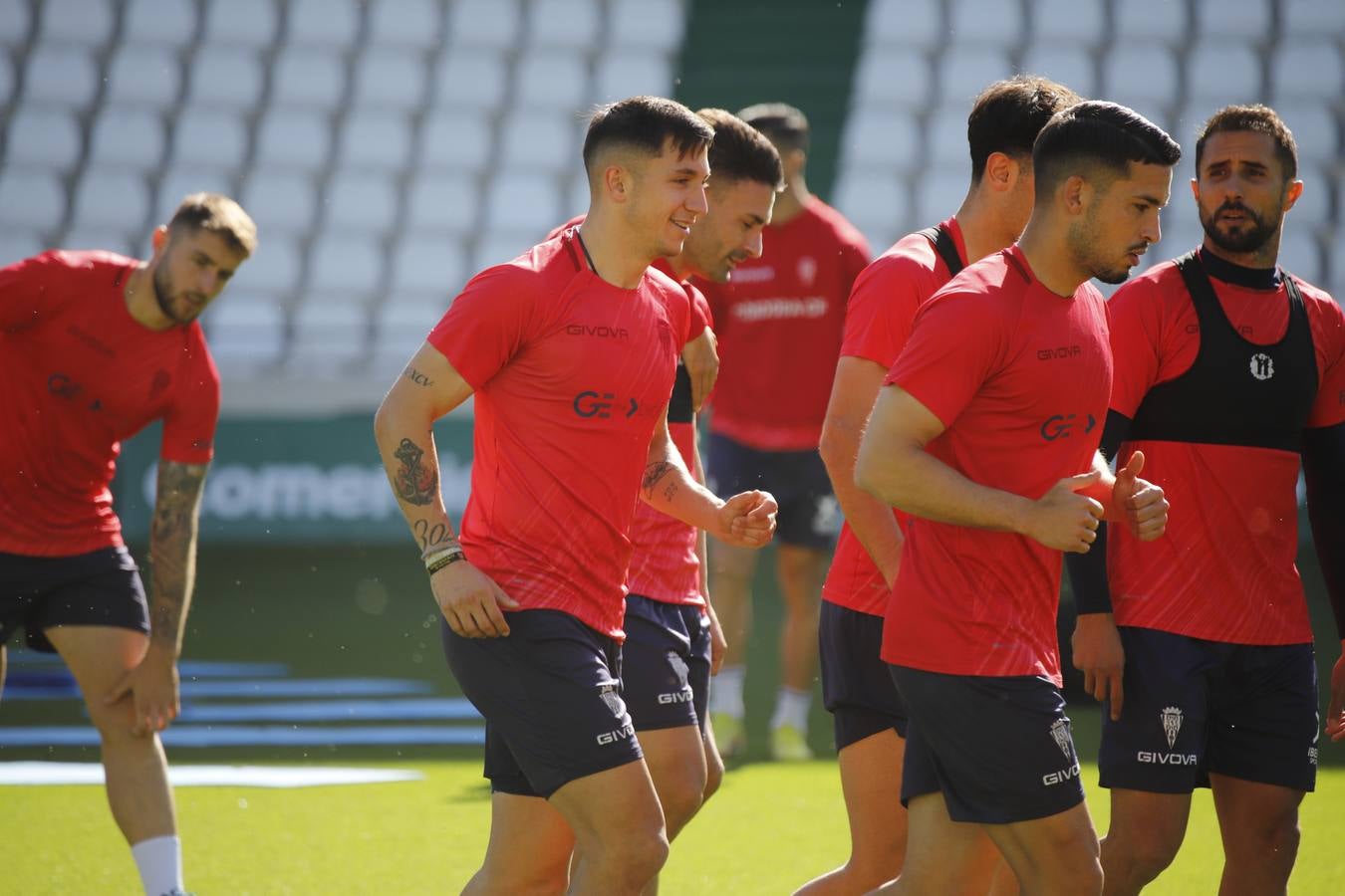 El primer entrenamiento de Manuel Mosquera al frente del Córdoba CF, en imágenes