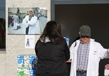 Los voluntarios de Cipriano González le recuerdan con nuevo reparto comida