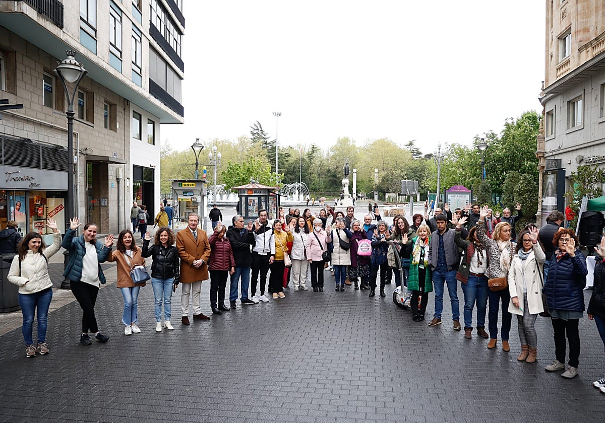 Presentación de la campaña 'Llámalo X' en Valladolid