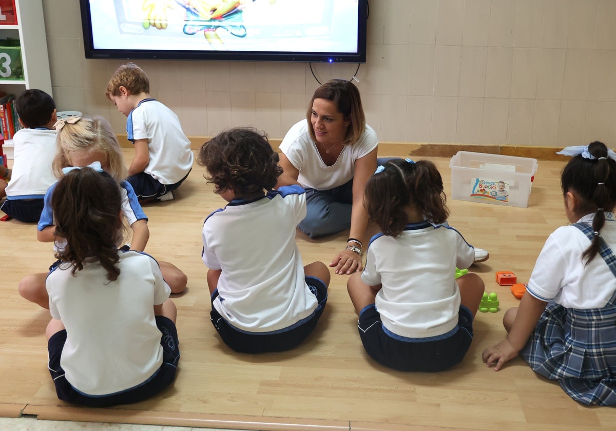 Varios niños de Infantil, en el colegio La Milagrosa