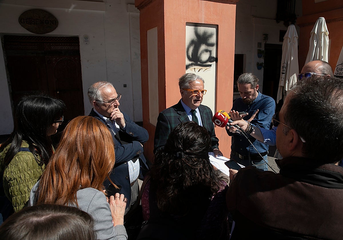 Fuentes, durante una rueda de prensa en La Corredera
