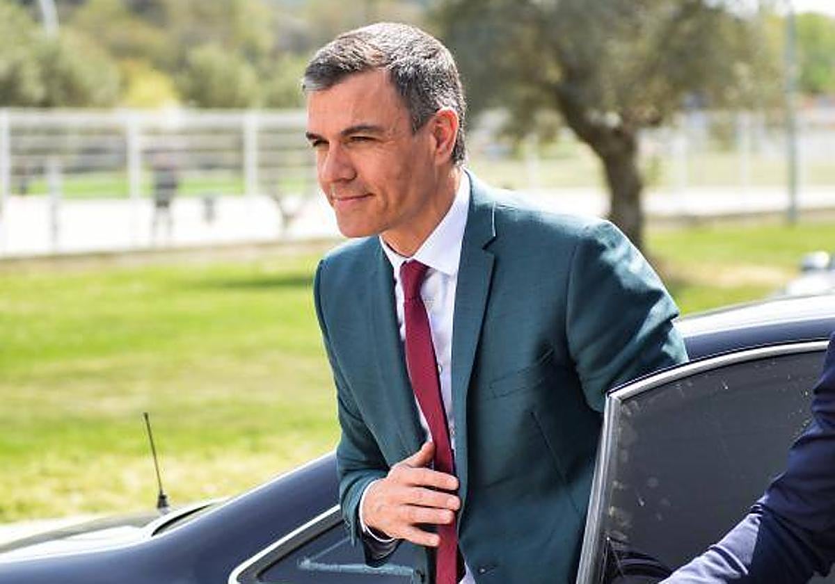 El presidente del Gobierno, Pedro Sánchez, a su llegada a las instalaciones de Hipra el pasado martes