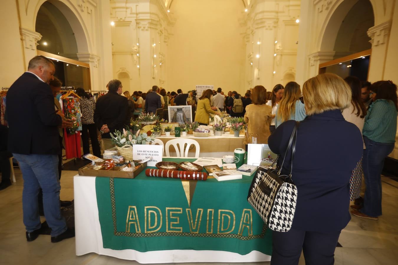 La inauguración del Baratillo de Adevida Córdoba, en imágenes
